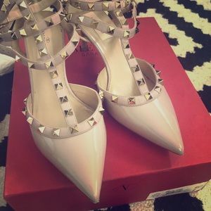 Valentino Rockstud Pump